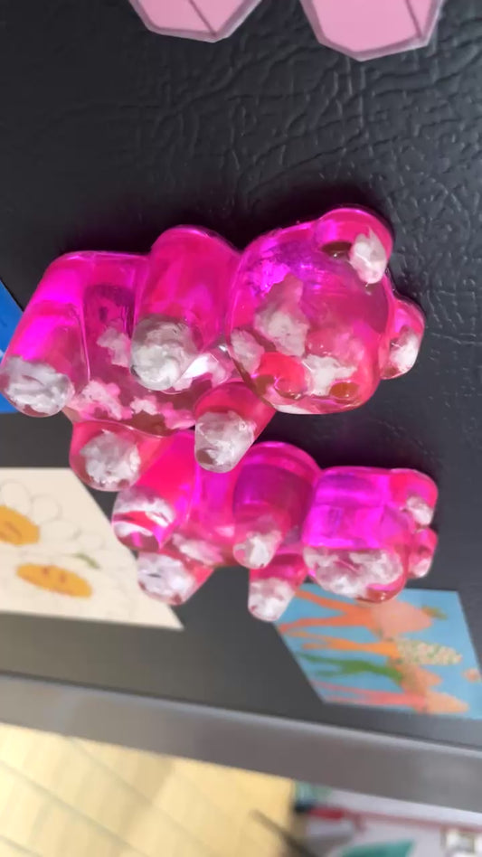 1 Piece Resin Cloud Gummy Bear Magnet - Unique Design  Colorful Gummy Bear Shape Magnet